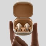 Xiaomi lança fone clip-on com design de brinco dourado