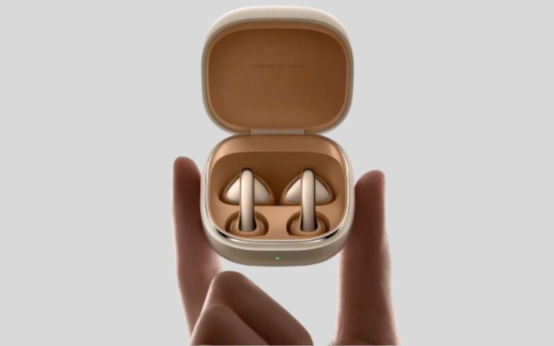 Xiaomi lança fone clip-on com design de brinco dourado