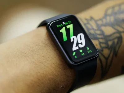 Galaxy Fit3 despenca para R$ 178 com cupom exclusivo e Pix na Shopee